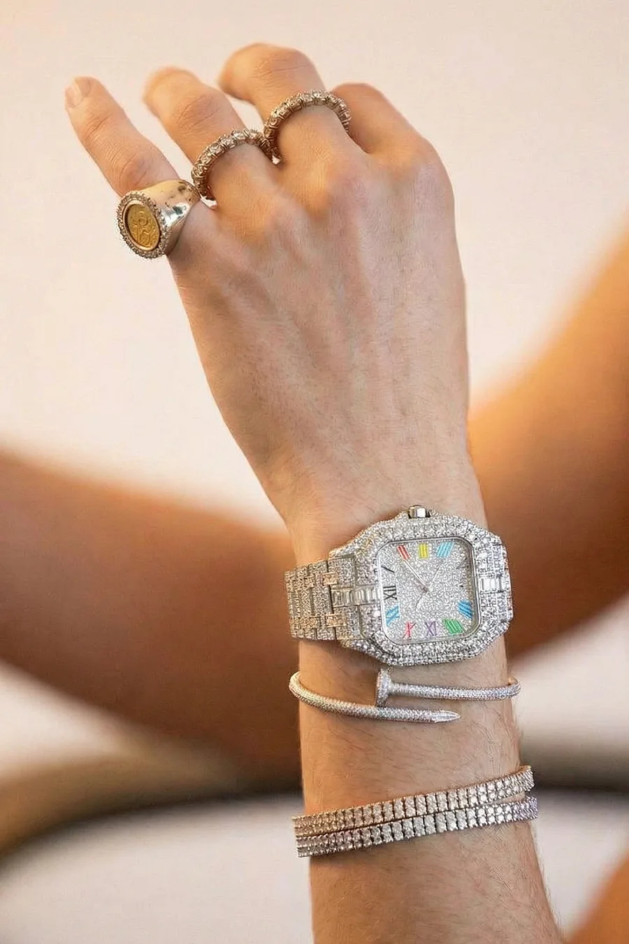 Montre Drip Urbaine : L'Accessoire qui Signe votre Style Streetwear Y2K - 5