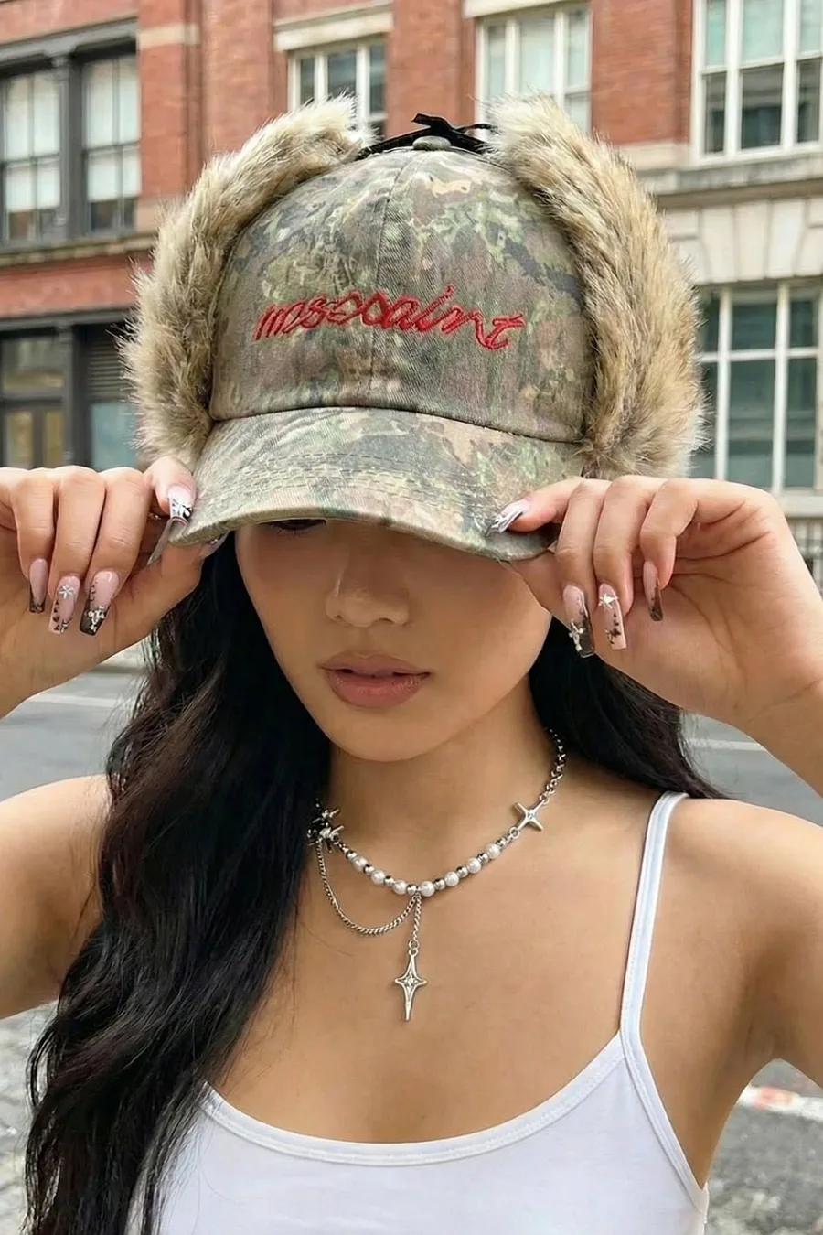 Casquette chapka streetwear années 2000 - Silhouette affirmée et look urbain stylé - 3