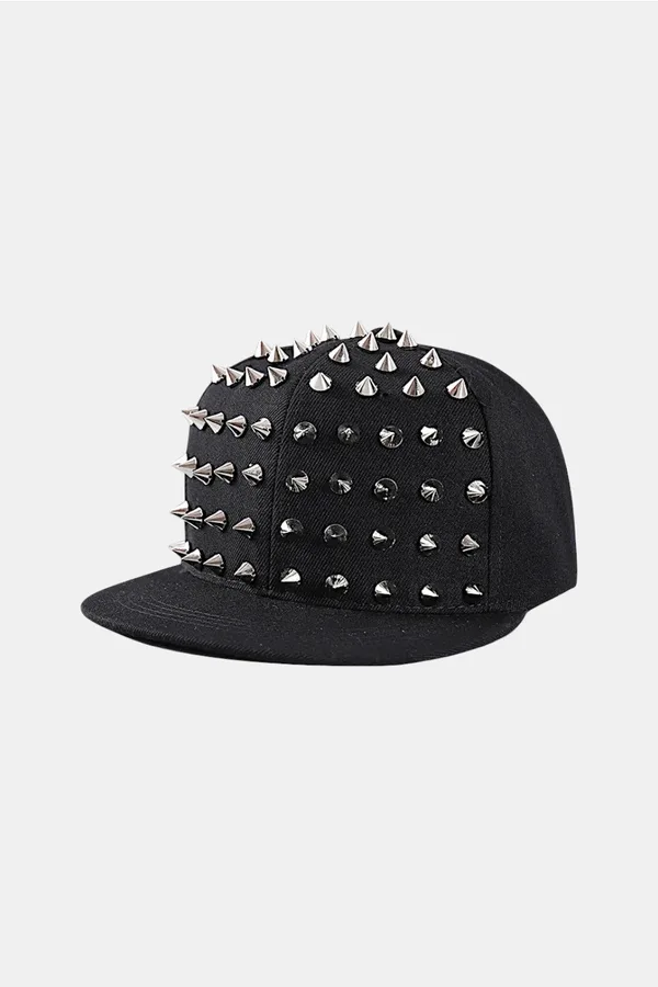 Casquette cloutée