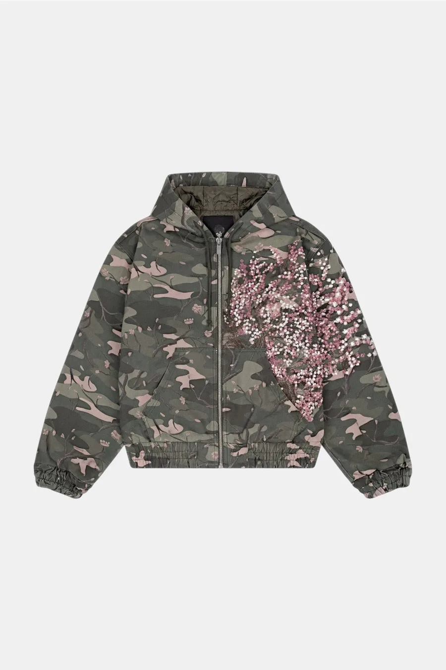 Sweat camouflage brodé : Revivez le style Y2K urbain avec élégance